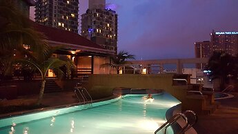 Balkoni Hijau at Casa Mutiara KL