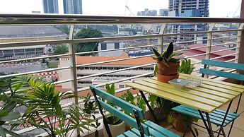 Balkoni Hijau at Casa Mutiara KL