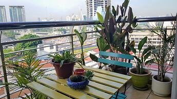 Balkoni Hijau at Casa Mutiara KL