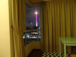 Balkoni Hijau at Casa Mutiara KL