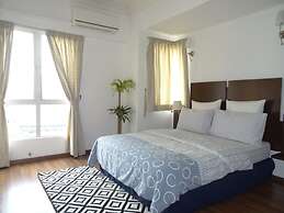 Balkoni Hijau at Casa Mutiara KL