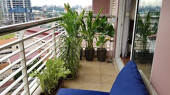 Balkoni Hijau at Casa Mutiara KL