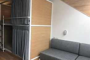 Bed One Block Hostel