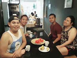 Bed One Block Hostel