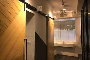 Bed One Block Hostel