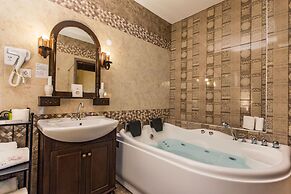 Theatro Hotel Odysseon