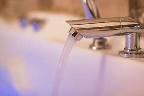 Theatro Hotel Odysseon