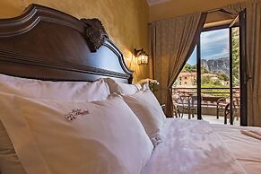 Theatro Hotel Odysseon