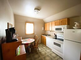 Lakeside Resort and Motel