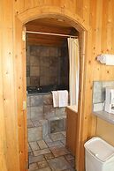 Lakeside Resort and Motel