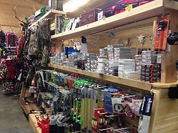 Lakeside Resort and Motel