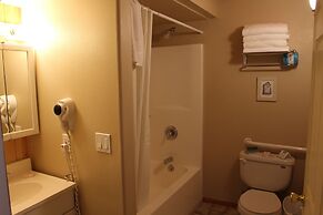 Lakeside Resort and Motel