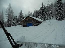 Lakeside Resort and Motel