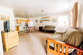 Lakeside Resort and Motel