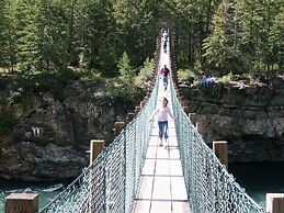 Lakeside Resort and Motel