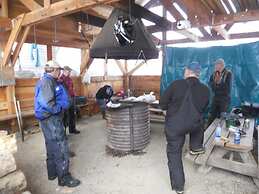 Lakeside Resort and Motel