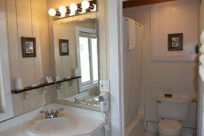 Lakeside Resort and Motel