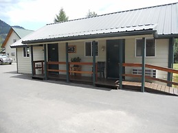 Lakeside Resort and Motel