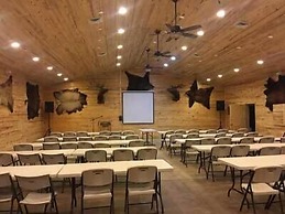 Lakeside Resort and Motel