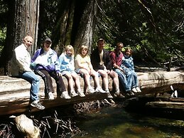 Lakeside Resort and Motel