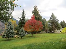 Lakeside Resort and Motel