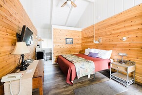 Lakeside Resort and Motel