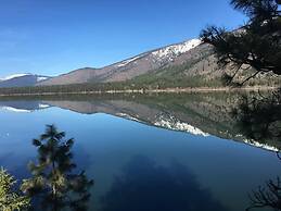 Lakeside Resort and Motel