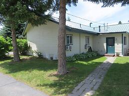 Lakeside Resort and Motel