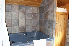 Lakeside Resort and Motel