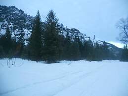 Lakeside Resort and Motel