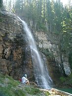 Lakeside Resort and Motel