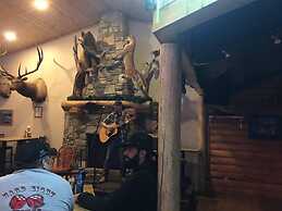 Lakeside Resort and Motel