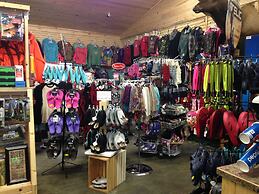 Lakeside Resort and Motel