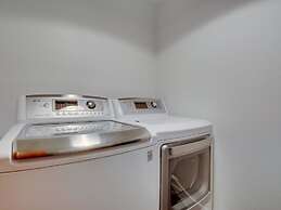 Chic Highlands Hideaway