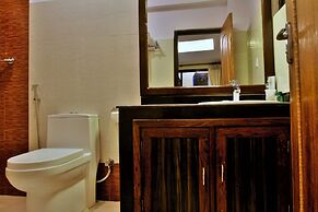 Hotel Raniban Arcade