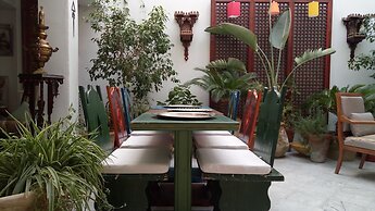 El Patio Courtyard House