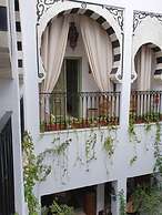 El Patio Courtyard House