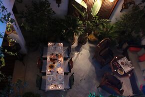 El Patio Courtyard House