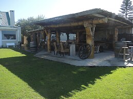 T'Niqua Stable Inn