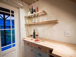 Exquisite Cottage 20