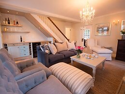 Exquisite Cottage 20