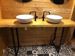 Les Chalets De Lozzi