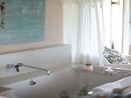 The Vineyard Country House