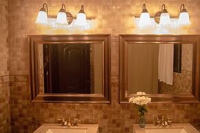 Appiah's Royal Suites