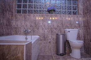 Appiah's Royal Suites