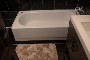 Appiah's Royal Suites