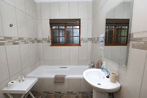 Big Tree House Lodge