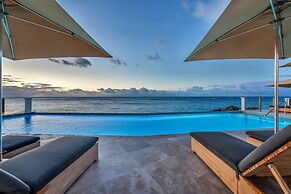 The Loren at Pink Beach