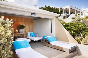 The Loren at Pink Beach