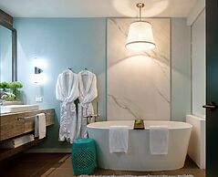 The Loren at Pink Beach